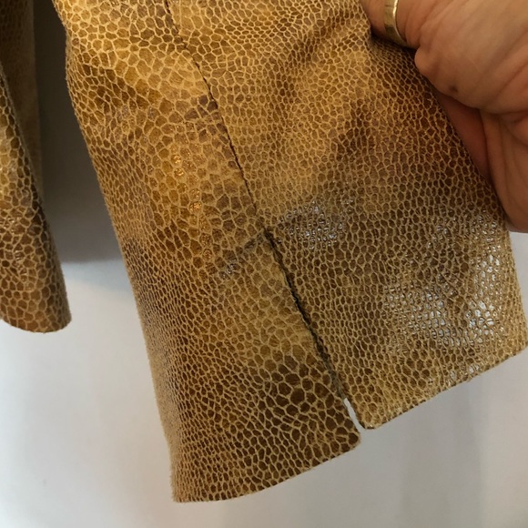JM Collection faux leather snake print jacket NWT - Picture 5 of 7